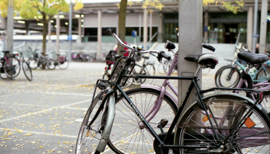 Fiets netjes in de nietjes