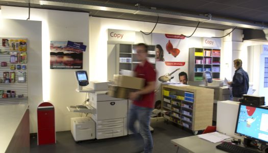 Pakketten versturen, scriptie inbinden en goedkoop printen?